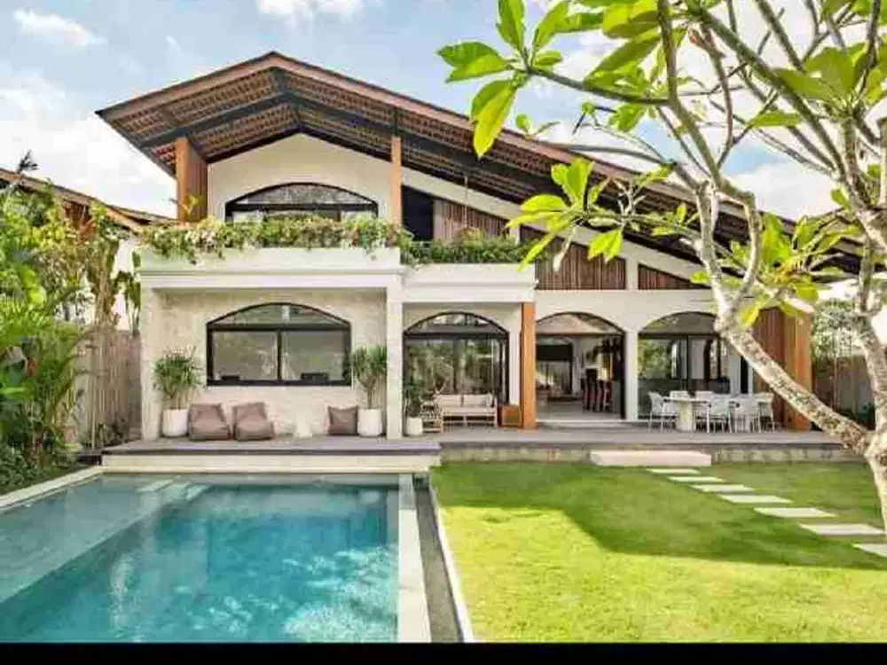 EKSKLUSIF VILLA DEKAT PANTAI SANUR – BALI