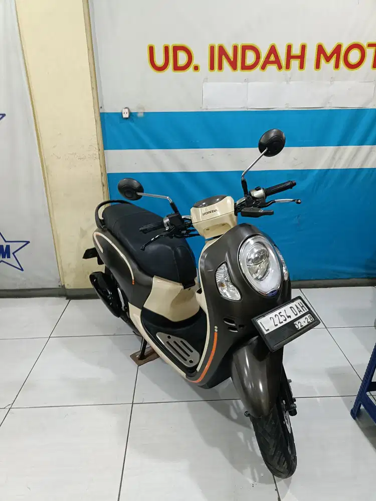 Cc110 HONDA SCOOPY ESP SPORTY FI ECO 2023 bisa kredit