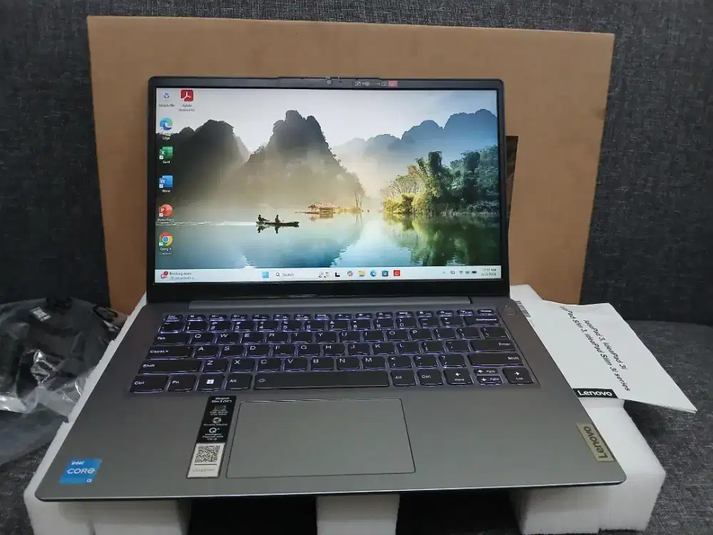 Laptop Lenovo Slim 3i Fullset