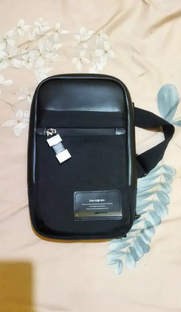 Samonite Vestor Sling Pack (kondisi 80%)