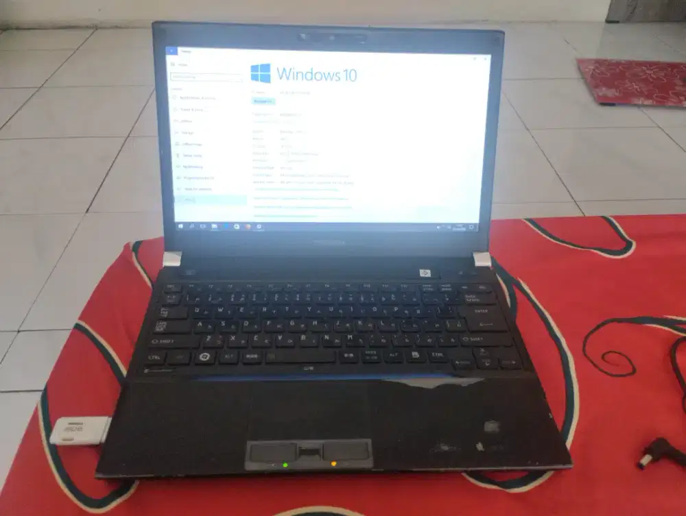 Laptop Toshiba r731