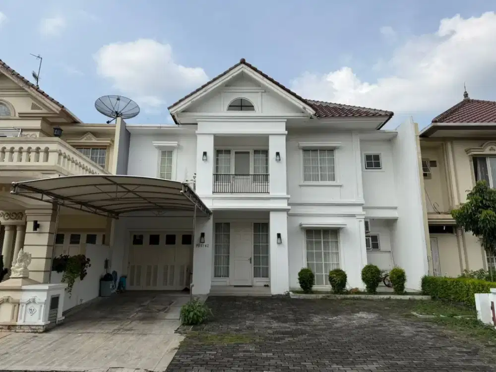 Dijual Rumah Bagus & Strategis Dekat PTC di Villa Bukit Regensi 3, Surabaya