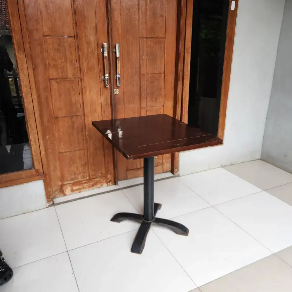 Meja ex Cafe - meja ex Resto M16