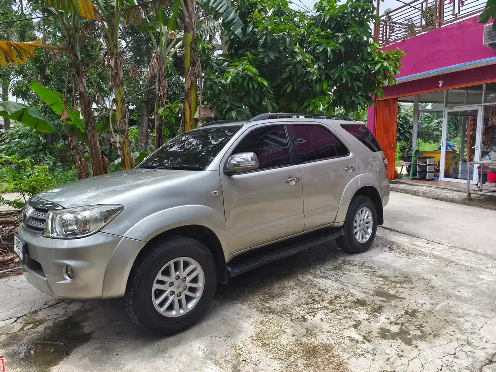 Toyota Fortuner 2010 Diesel