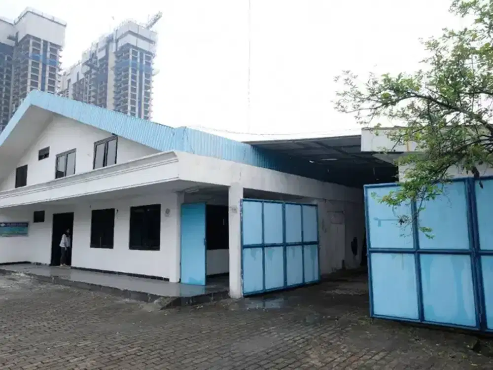 GUDANG + KANTOR DI GAYUNGAN HANYA 300 METER DARI A. YANI
