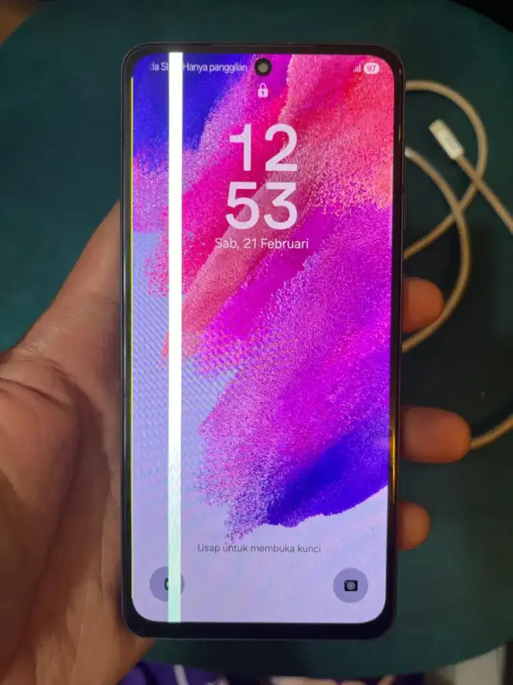 Samsung s21fe 8/256 layar bergaris