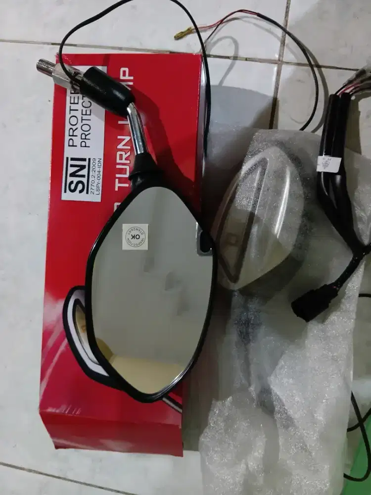 Spion Honda Vario 160 semua Motor bisa LEd ada Lampu Sein Orisinil