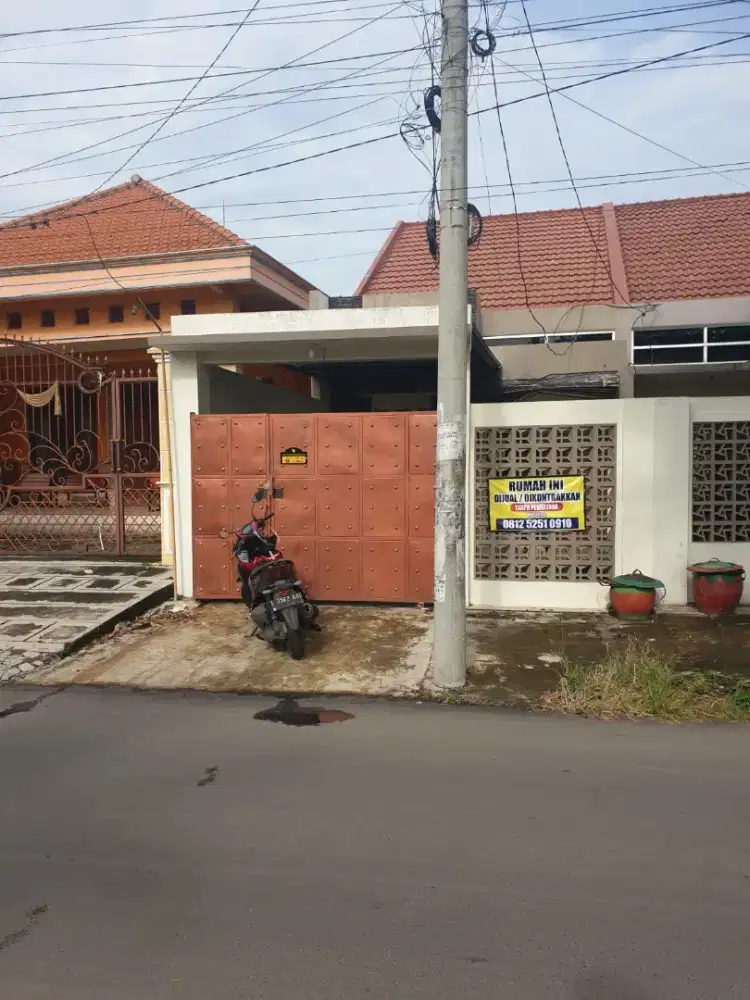 Jual rumah di Jalan Raya Suromulang
