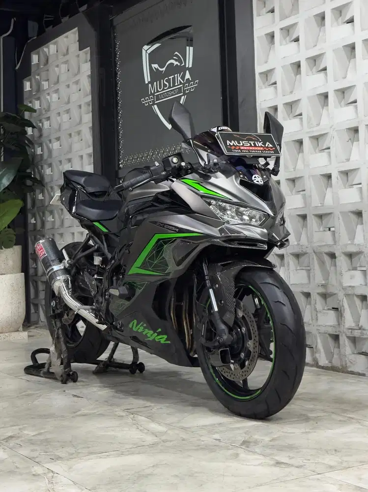 KAWASAKI ZX25R ABS 2023 - Chintia Mustika