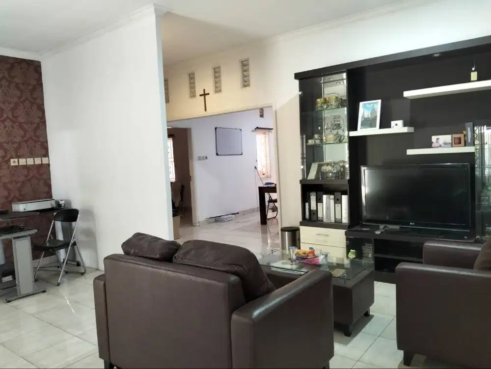 Dijual Rumah Siap Huni di Taman Kopo Katapang