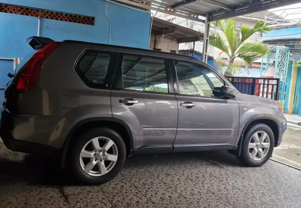 Nissan Xtrail 2.5 St 2010 KM Low.