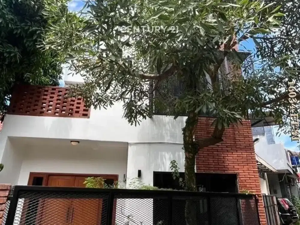 Dijual Rumah Asri, siap huni, di dalam cluster aman dan nyaman, di lokasi strategis di Veteran, Jakarta Satan.