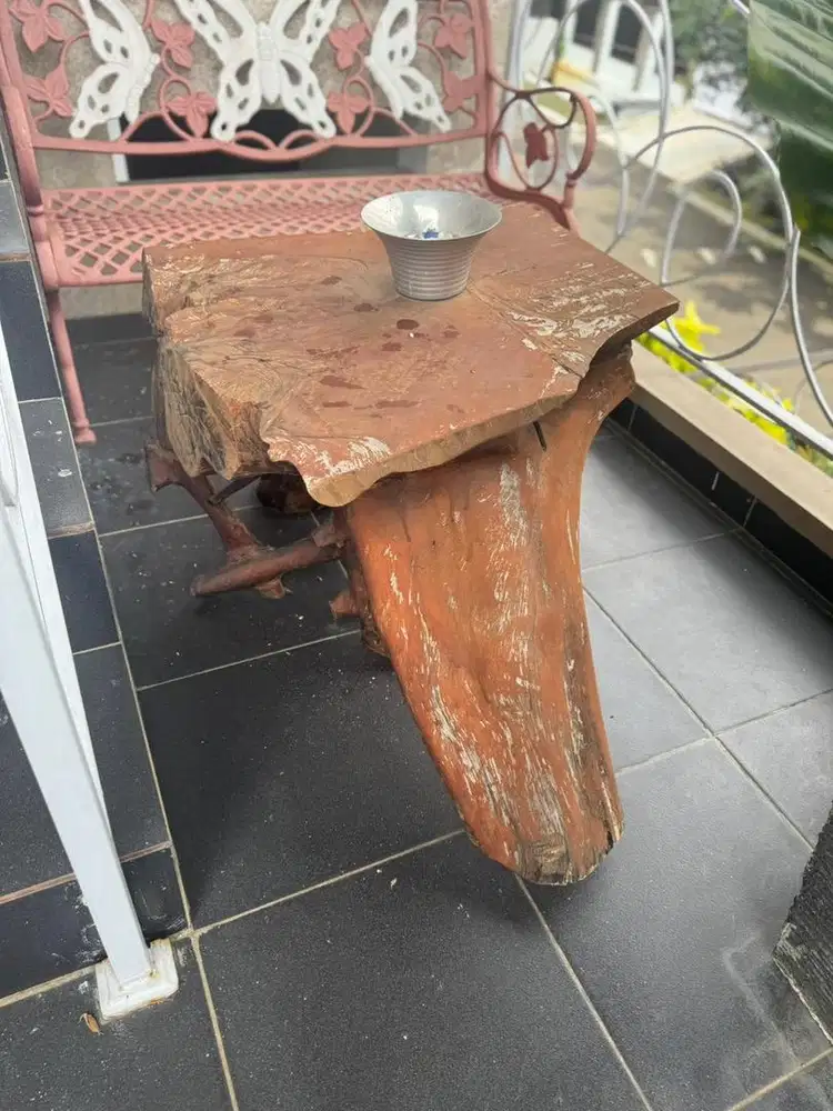 Dijual meja akar jati