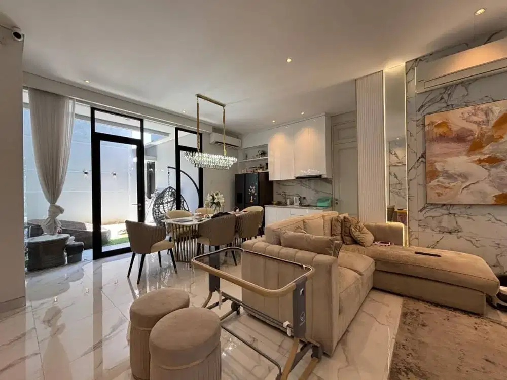Dijual Rumah Pakuwon City Aruba Villa Modern Minimalis Semi Furnish