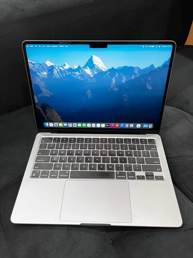 MacBook Air M2 2022 13inch 8/256GB Second