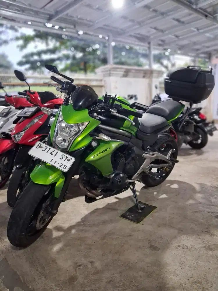 (B) Kawasawi Ninja ER-6N Tahun 2012