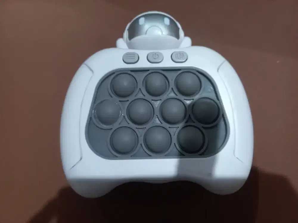 Mainan pop it elektronik anak