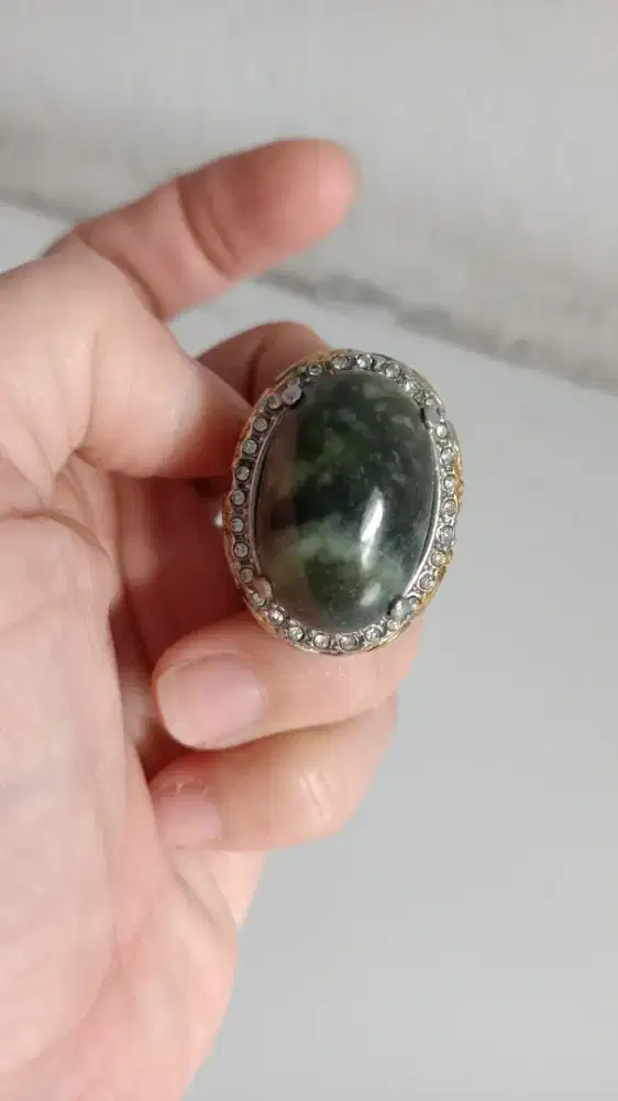 cincin bermata batu hijau