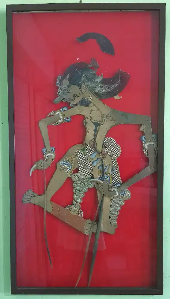 KOLEKSI LANGKA SET WAYANG KULIT BERPIGURA KACA