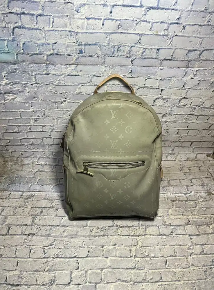 Rangsel louis vuitton