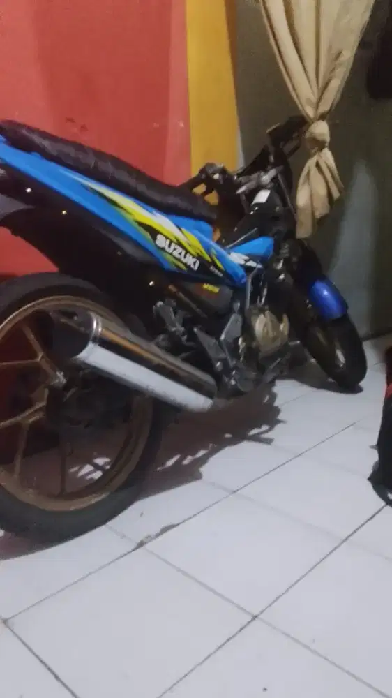 Di jual Suzuki f150