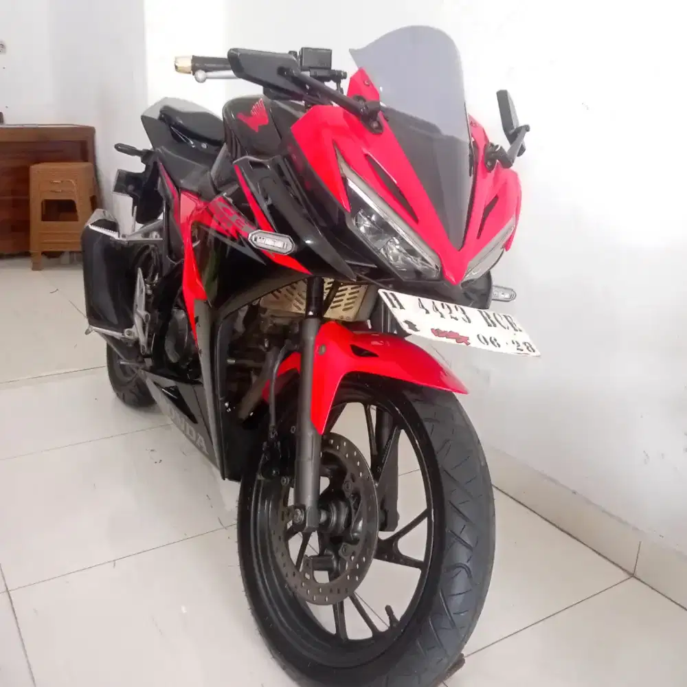 CBR150R tahun 2018 istimewa