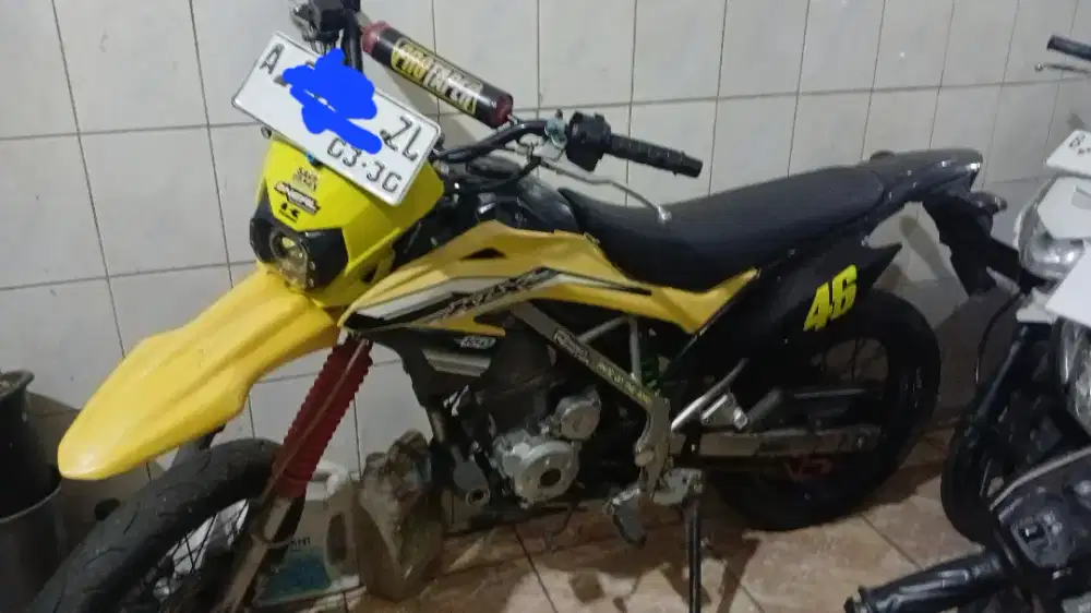 KAWAASAKI KLX S PJK PJNG DI GNG SAHARI ANCOL