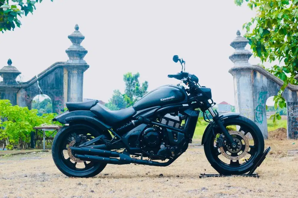 Kawasaki vulcan 650 ABS like new mesin sehat bodi mulus siap turing