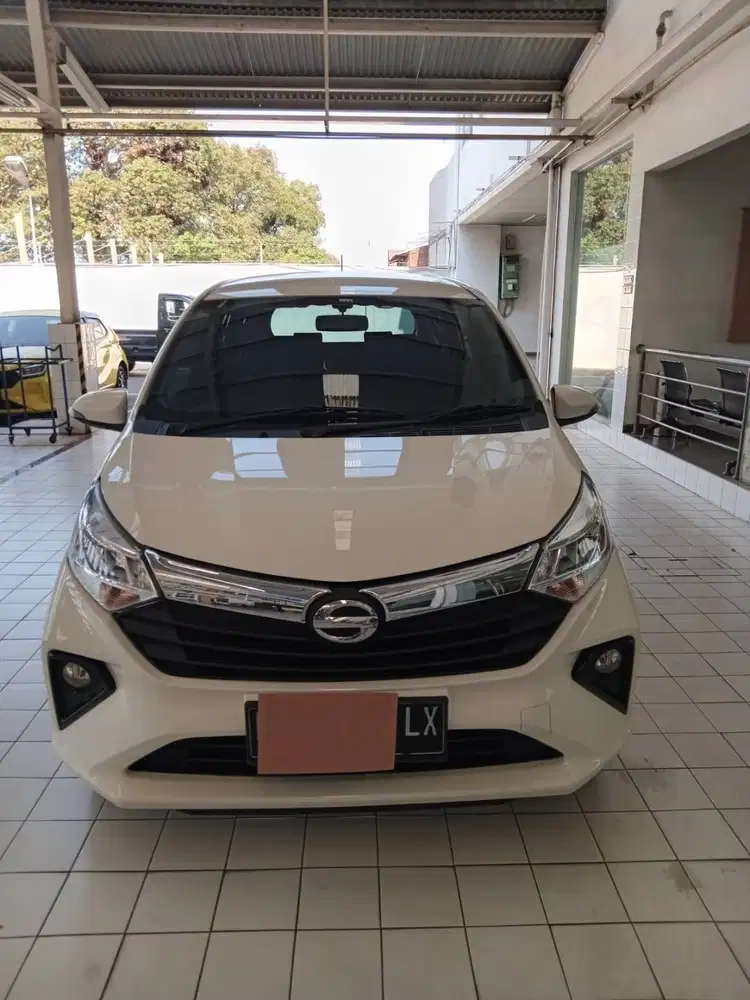 Daihatsu Sigra Warna Putih Tahun 2021 Plat Cirebon Jawa Barat