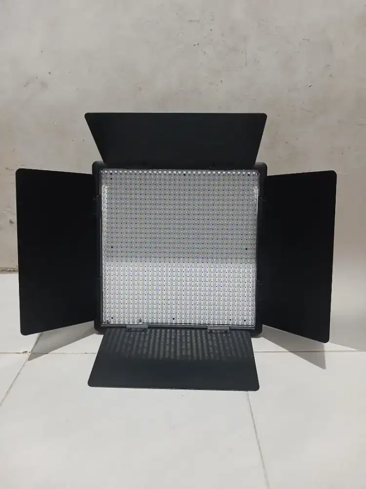 Di jual lampu led GODOX tipe 1000Bi ll