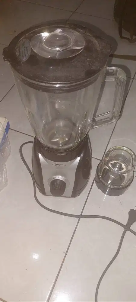 Blender kaca merk Maspion
