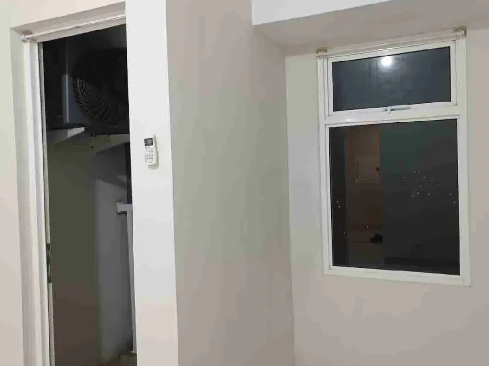 sewa studio kosongan apartemen springlake Summarecon Bekasi utara