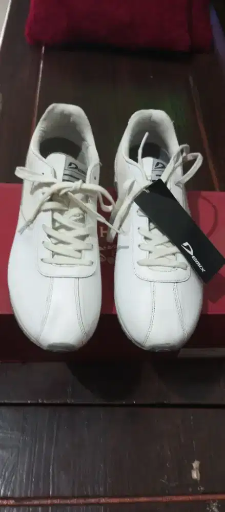 Sepatu Kulit Demix