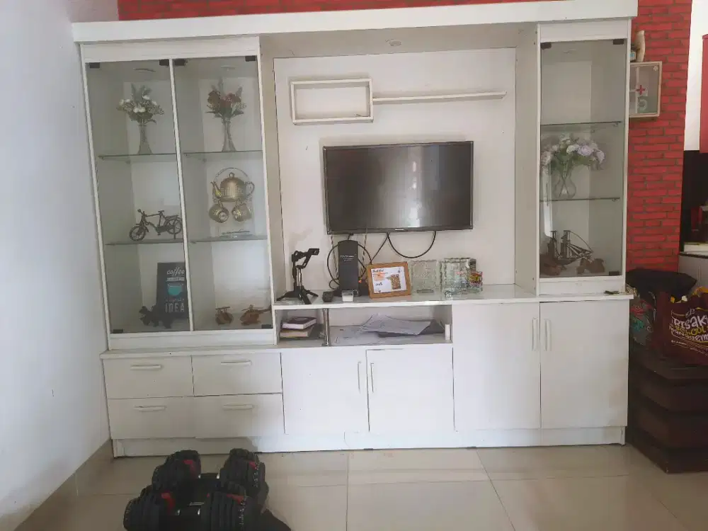 Lemari hias putih kaca (banyak laci)