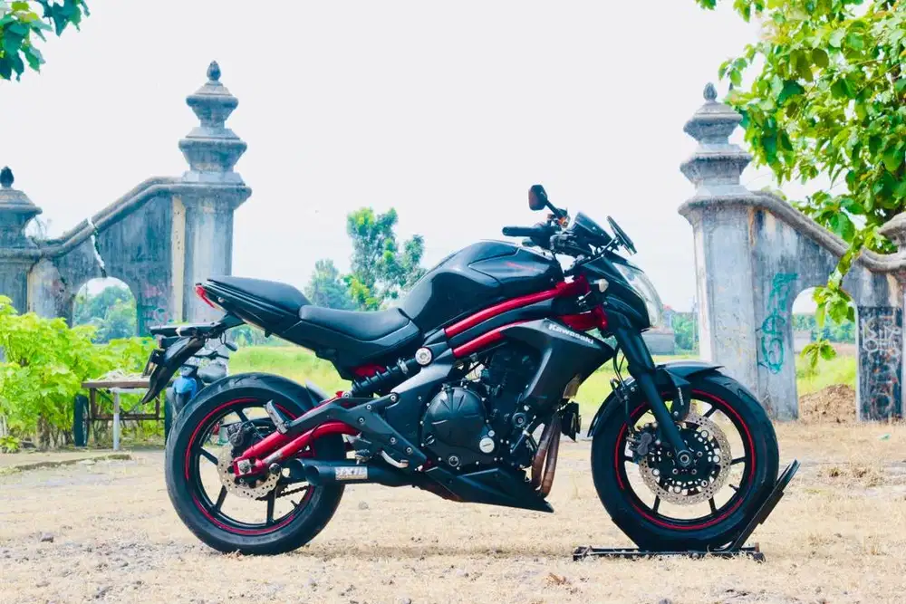 Kawasaki er6n 650 ABS Red Casis 2016 benelli bn600 zx25R KTM Duke390