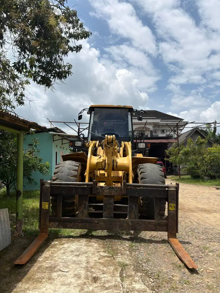 Dijual Loader CAT serie 950 H Tahun 2018