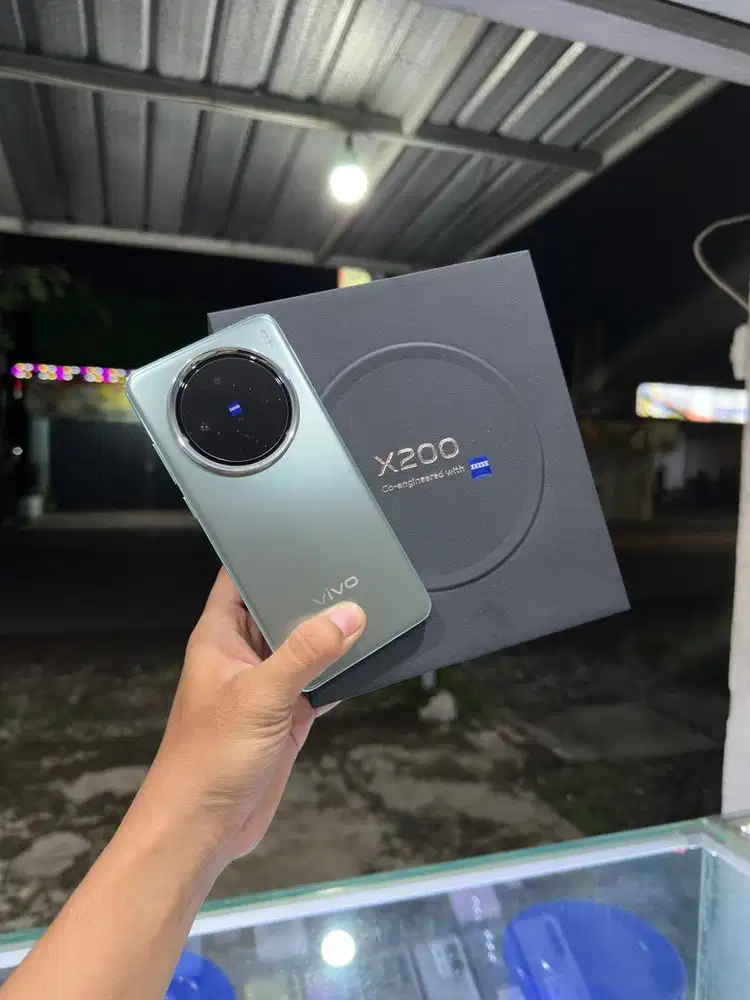 Vivo X200 12/256gb Second Lengkap Normal Mulus Bergaransi