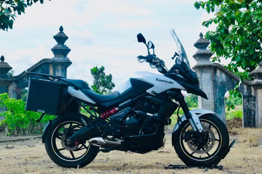 Kawasaki versys 650 like new CB500X himalaya er6n vulcan