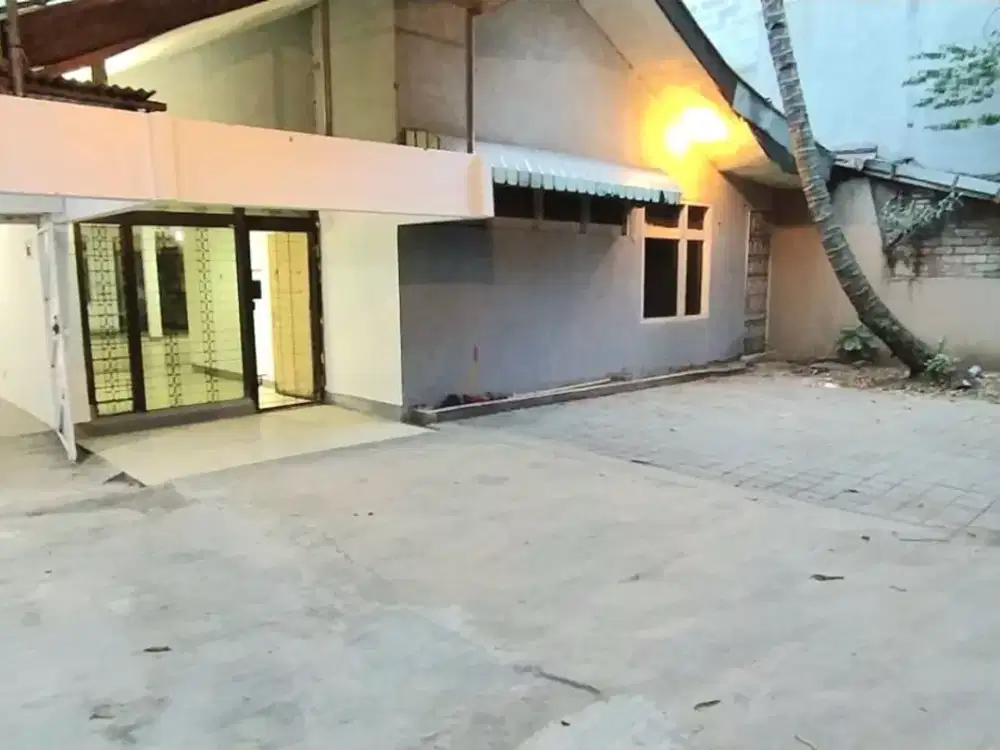 Sewa Ruang Usaha/Gudang Kecil/Kantor Strategis di Holis Bandun