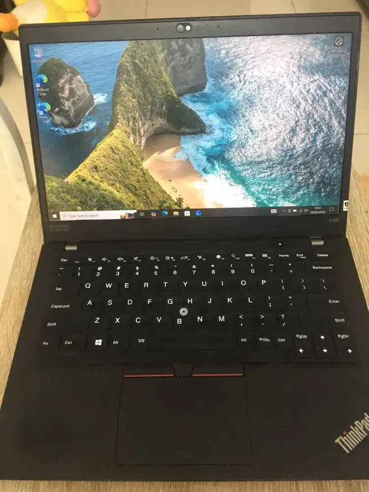 Laptop Lenovo Thinkpad X390 16/256 Pre Loved