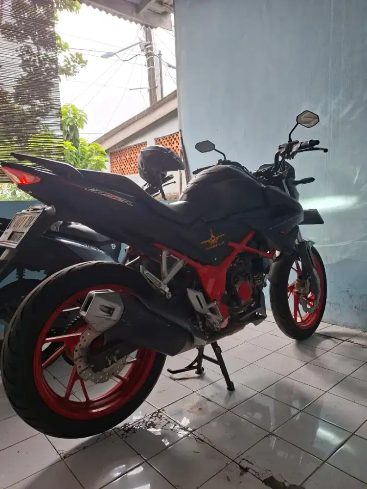 Honda CB150R Streetfire