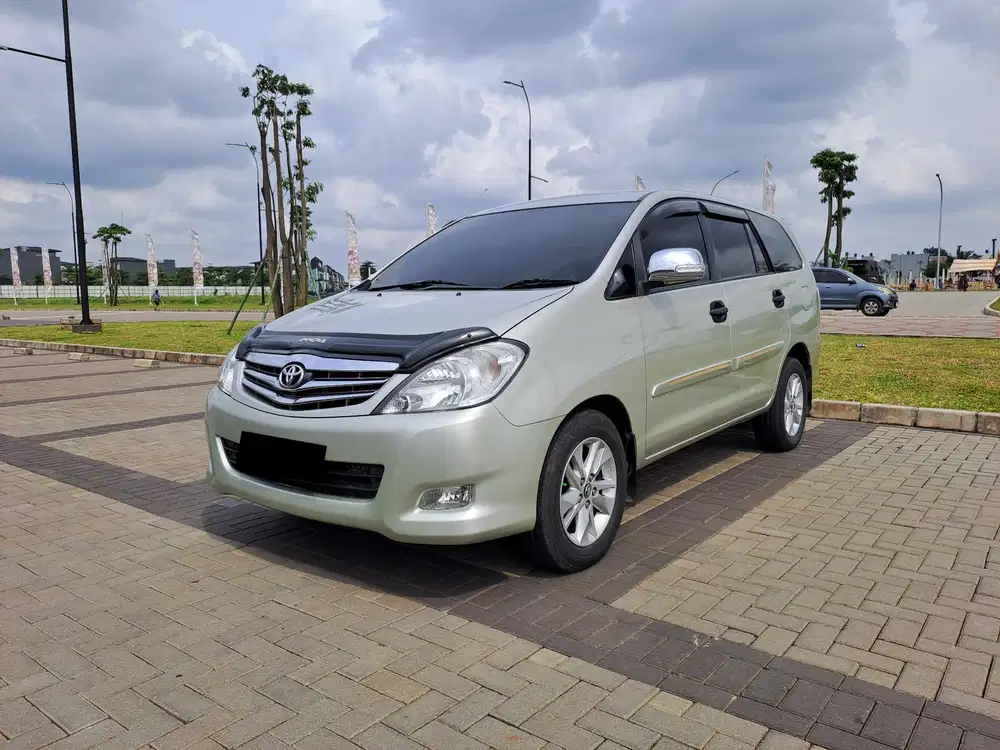 Innova 2.5G at 2010 diesel siap pakai