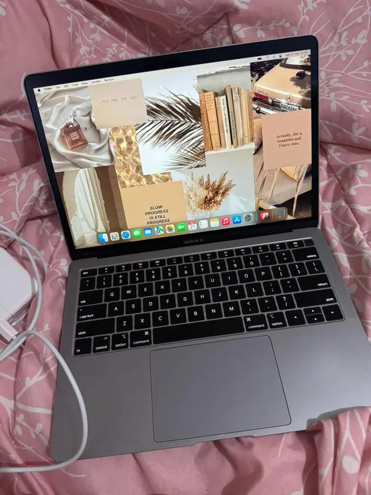 Macbook Air 2019 i5 8/128gb