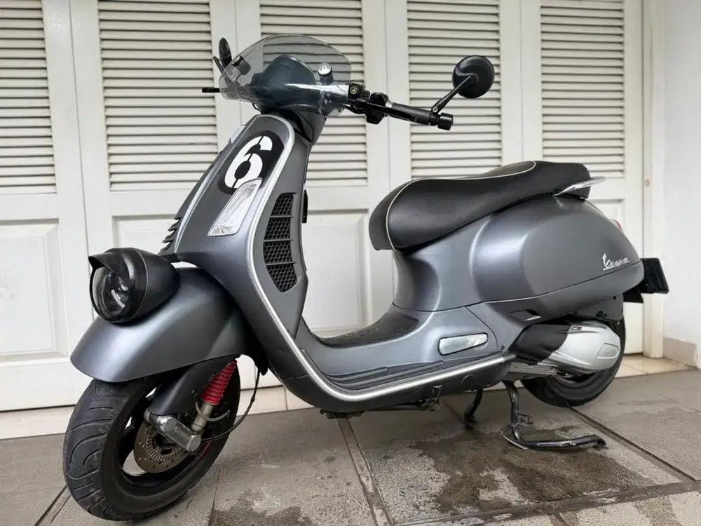 VESPA GTV SEI GIORNI II EDITION 300 HPE 2021