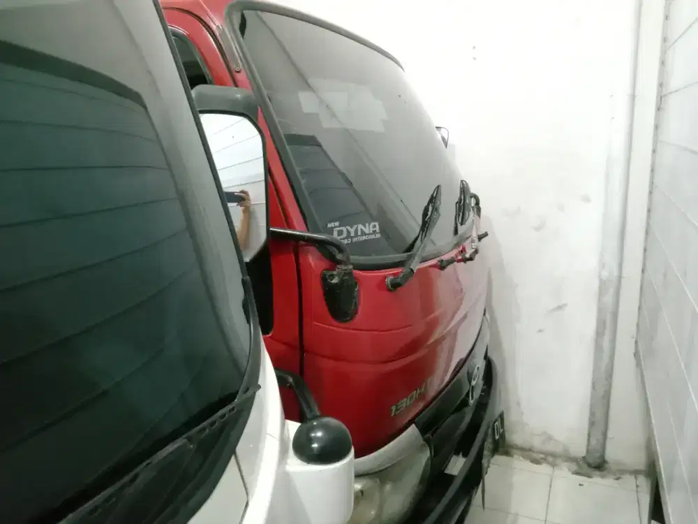 Toyota Dyna 130HT 2013