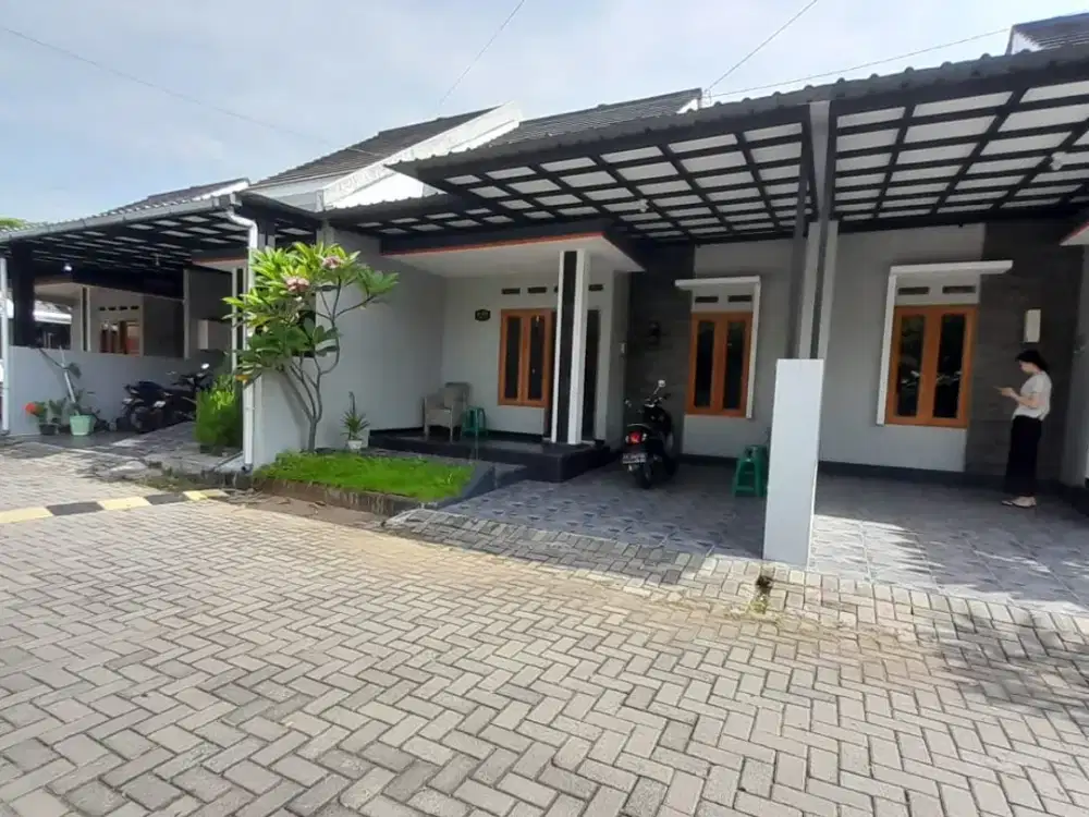 DIJUAL RUMAH CLUSTER DI SOLO BARU FULL FURNISHED