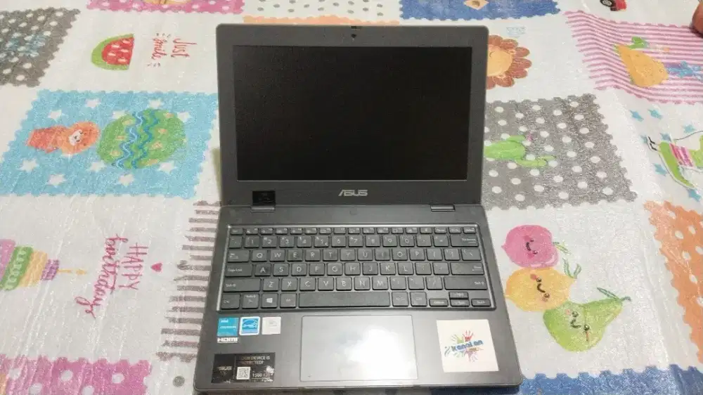 Notebook ASUS BR1100
