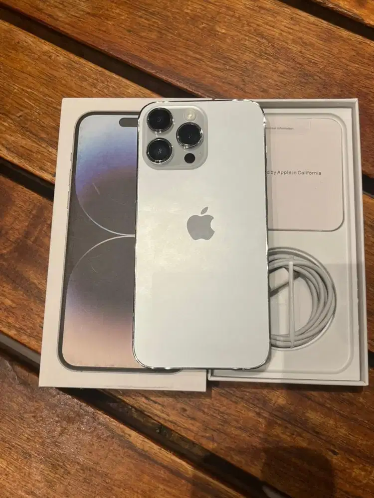 iphone 14 pro max 256gb warna silver