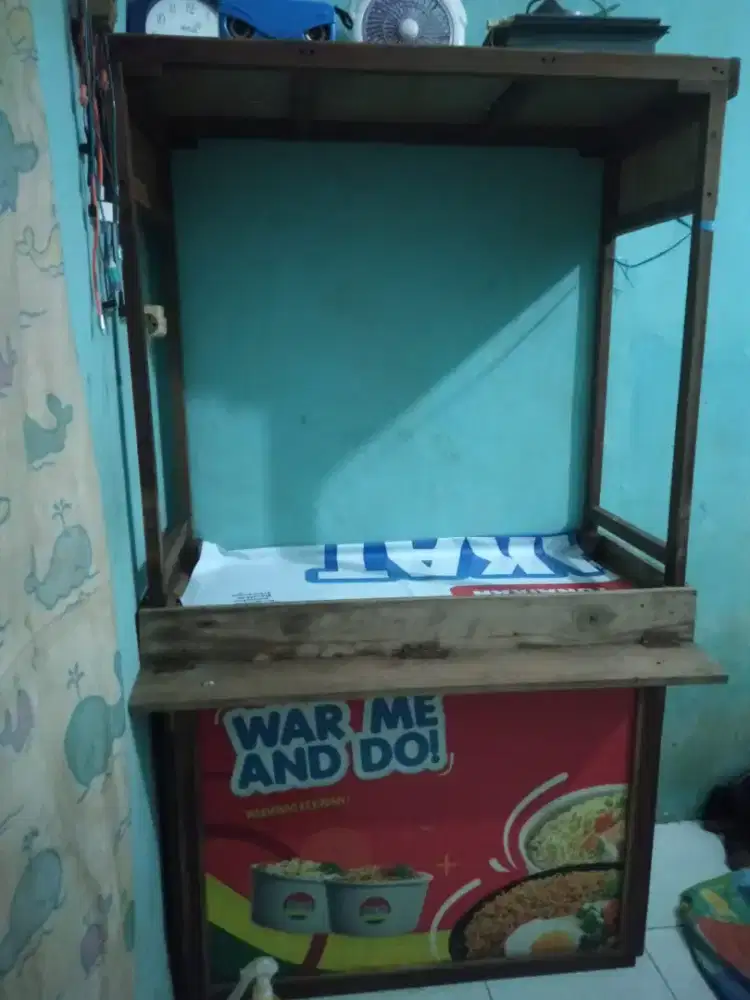 Gerobak lipat kayu kekar dan kokoh