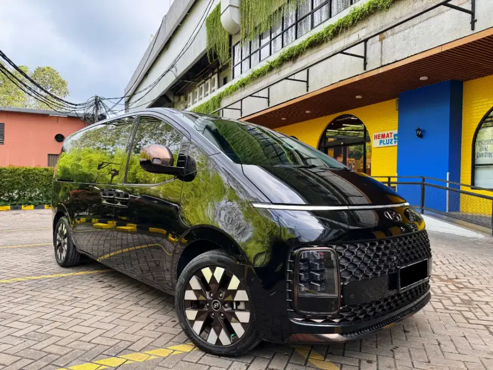 Hyundai STARIA 9 SEATER CASH